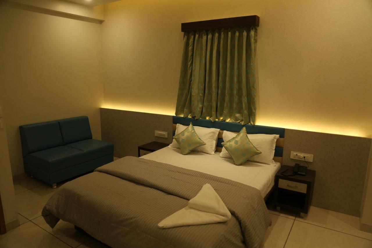 Hotel Bhagyoday Limodara Екстер'єр фото